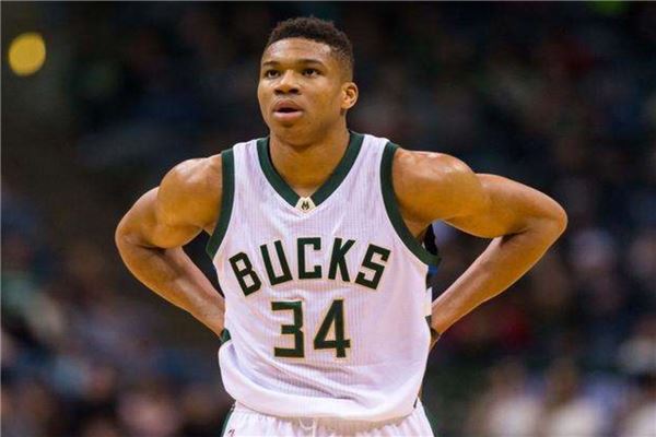 她试图调整 她试图调整